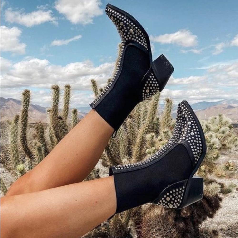 NastyGal Point Perspective Studded Chelsea Boots